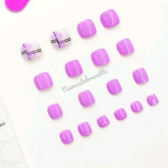 2/$16 Pink Floral Rhinestone Press on Toenails - Picture 10 of 17